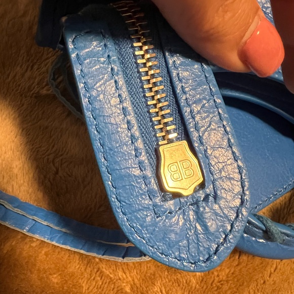 Balenciaga Ladies Classic Nano City crossbody - Picture 7 of 11